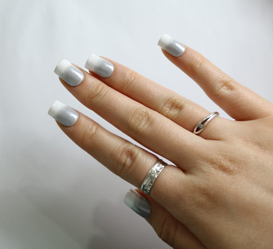 (Pre-Order 4 Weeks) Dove Ombre Chrome